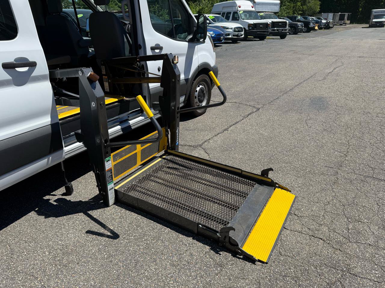 Used 2015 Ford Transit 350 XL RWD image 5