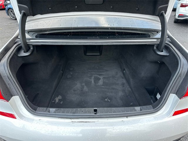 Used 2019 BMW 750i xDrive w/ Executive Package image 18