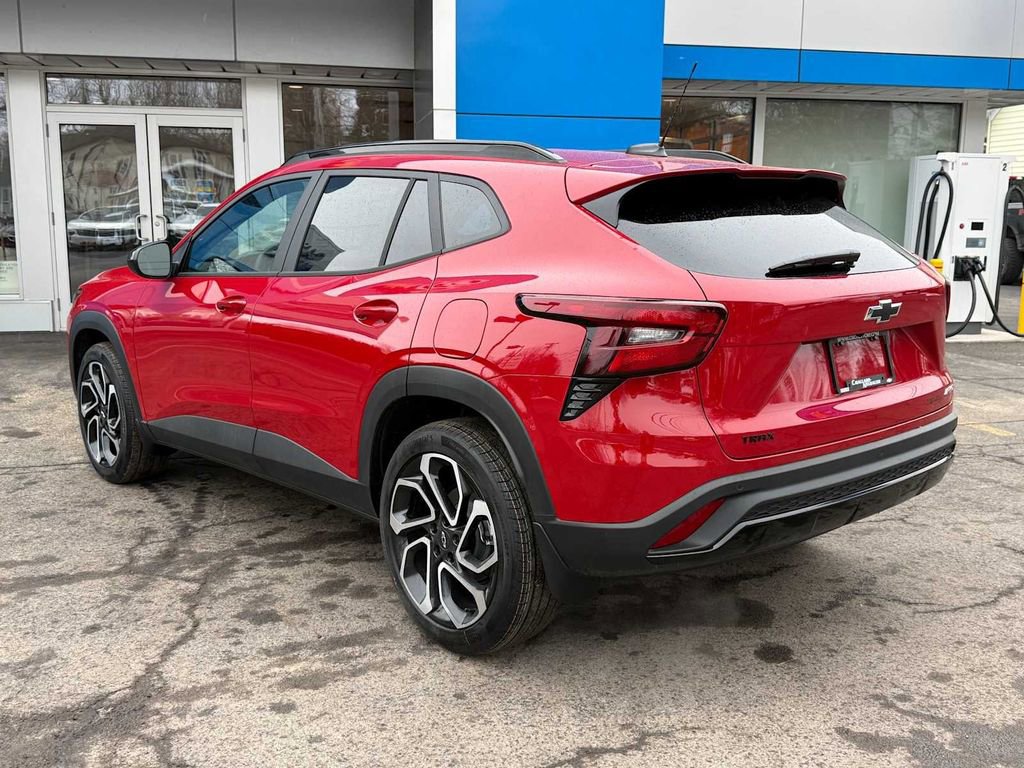 New 2026 Chevrolet Trax RS w/ Sunroof Package image 7