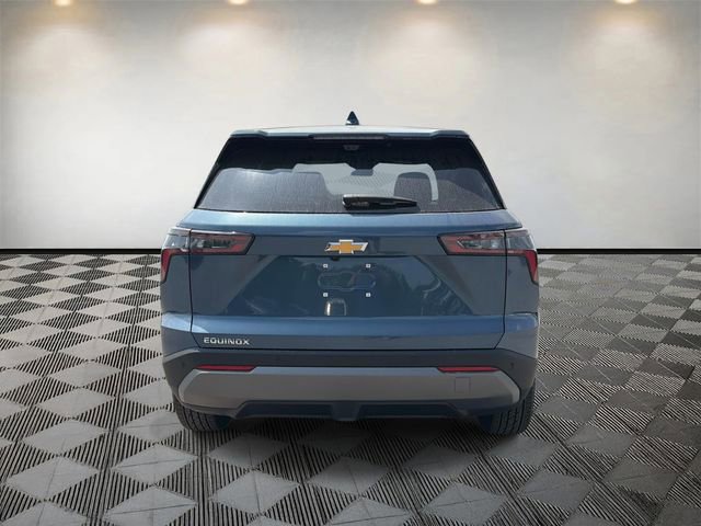 New 2026 Chevrolet Equinox LT FWD image 6