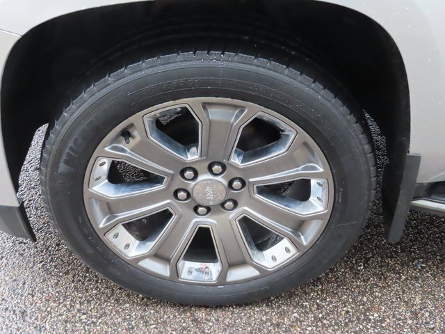 Used 2015 GMC Yukon XL Denali w/ Enhanced Security Package image 15