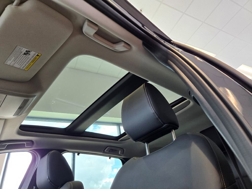 New 2025 MAZDA CX-70 Plug-In Hybrid w/ Premium Pkg image 18