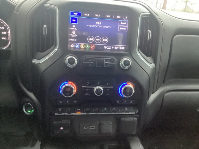 Used 2022 GMC Sierra 2500 AT4 w/ AT4 Premium Plus Package image 17