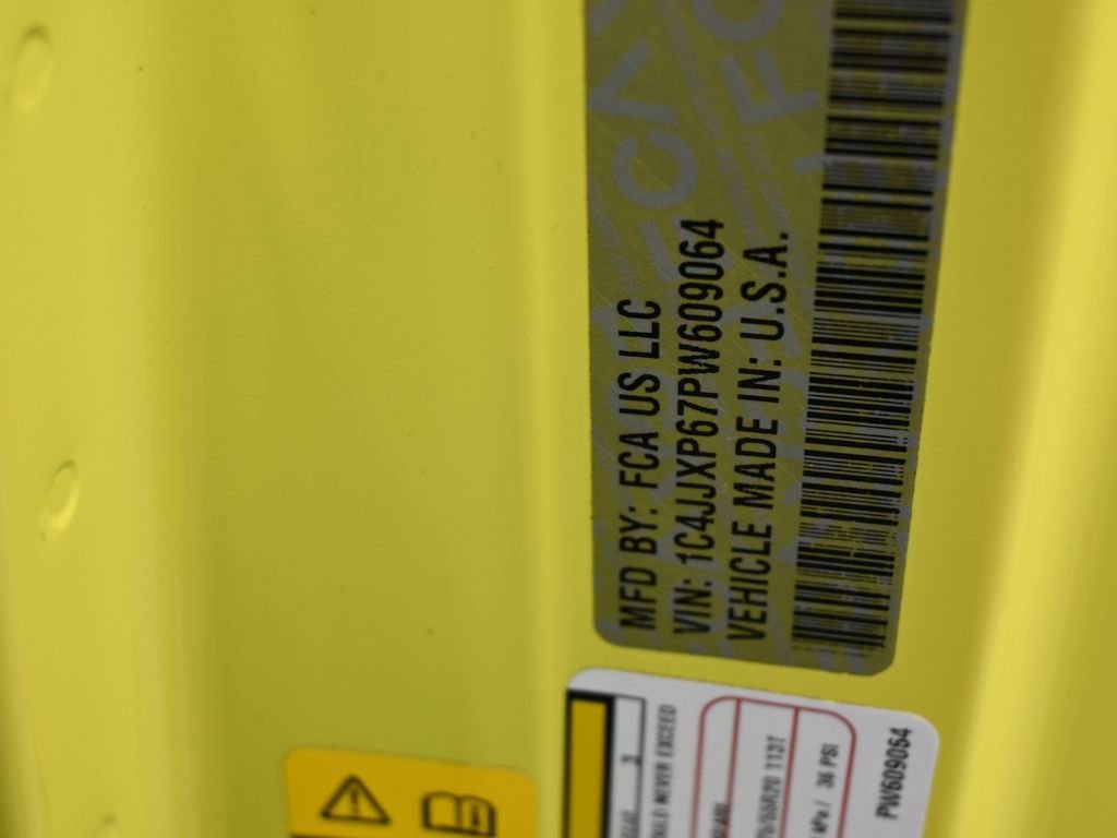 Used 2023 Jeep Wrangler Unlimited Sahara image 16