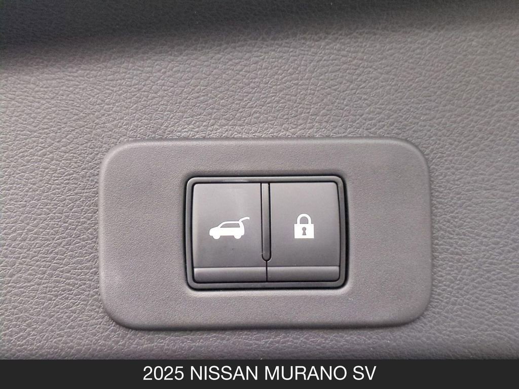 Used 2025 Nissan Murano SV AWD/4WD image 25