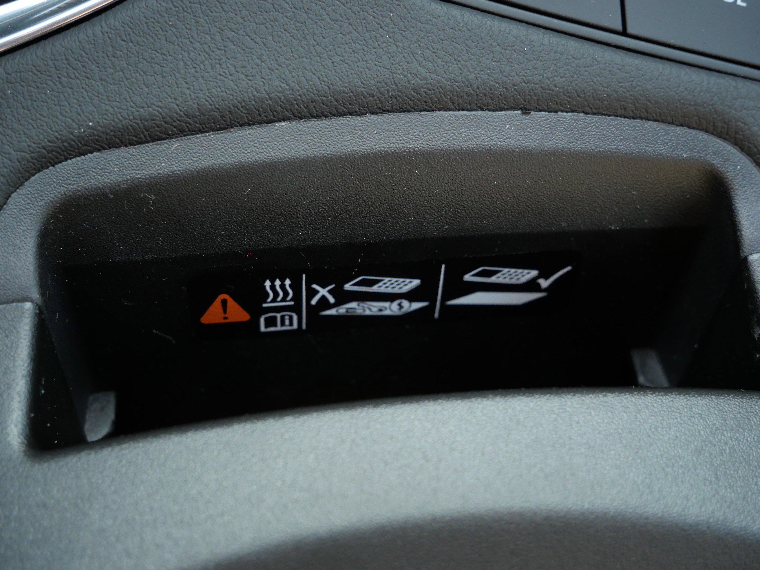 Used 2025 Cadillac XT5 Premium Luxury w/ LPO, Floor Liner Package image 26