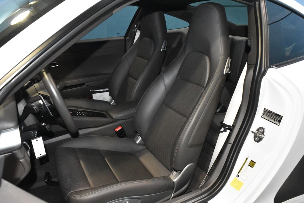 Used 2019 Porsche 911 Carrera RWD image 5