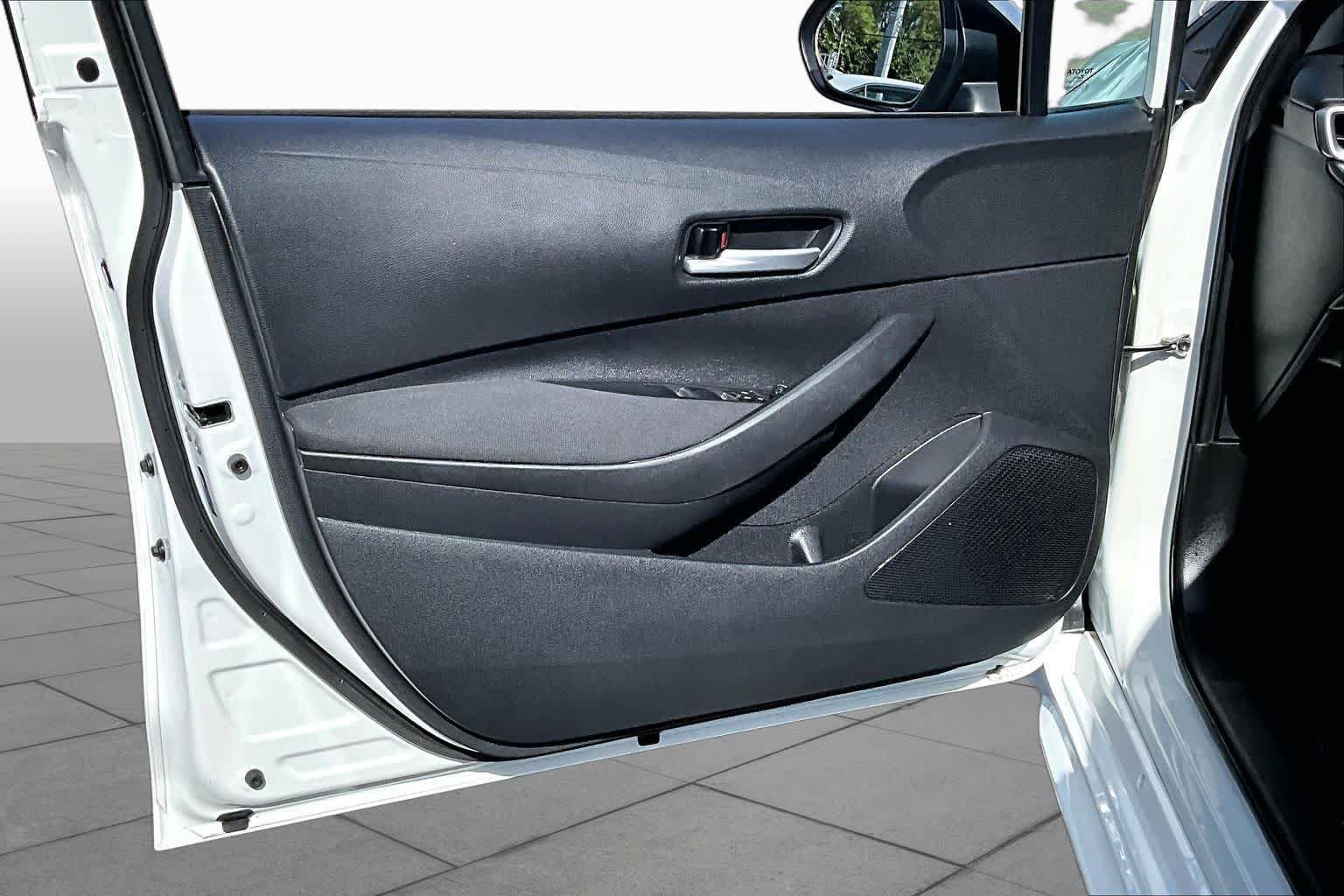 Certified 2021 Toyota Corolla LE FWD image 21