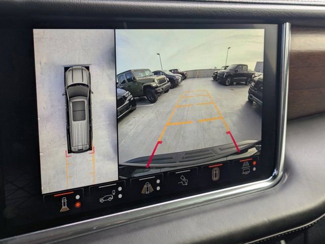 Used 2023 GMC Yukon XL Denali Ultimate image 18