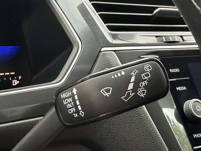 Certified 2024 Volkswagen Tiguan SE AWD/4WD image 25