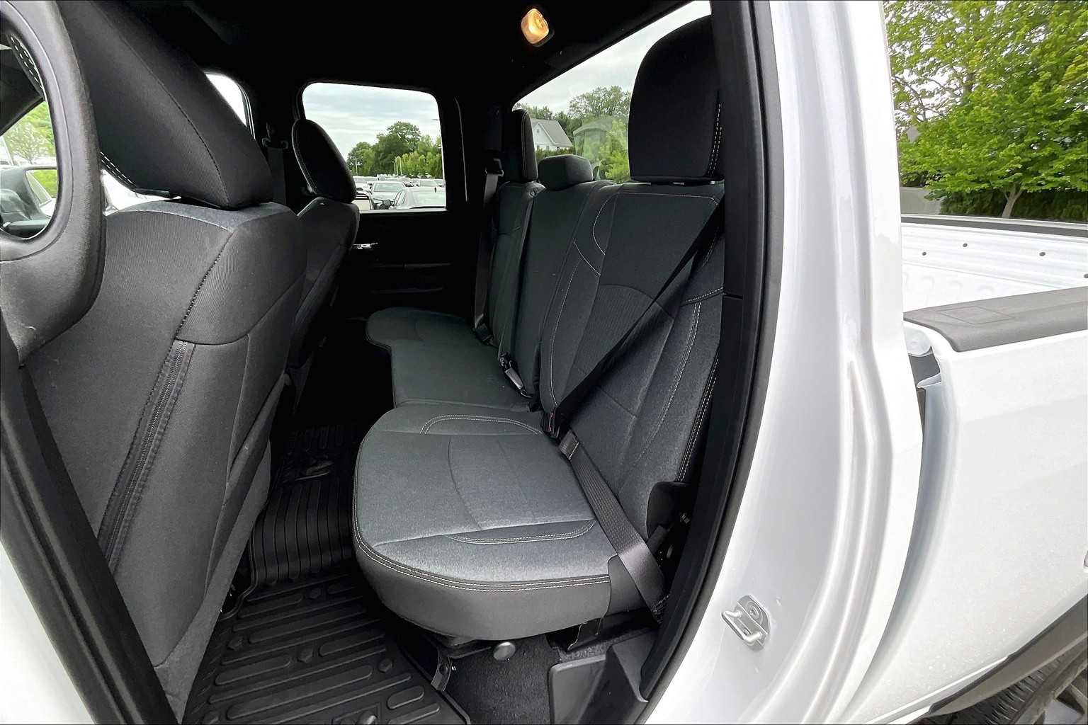 Used 2022 RAM 1500 Classic Warlock w/ Electronics Group image 15