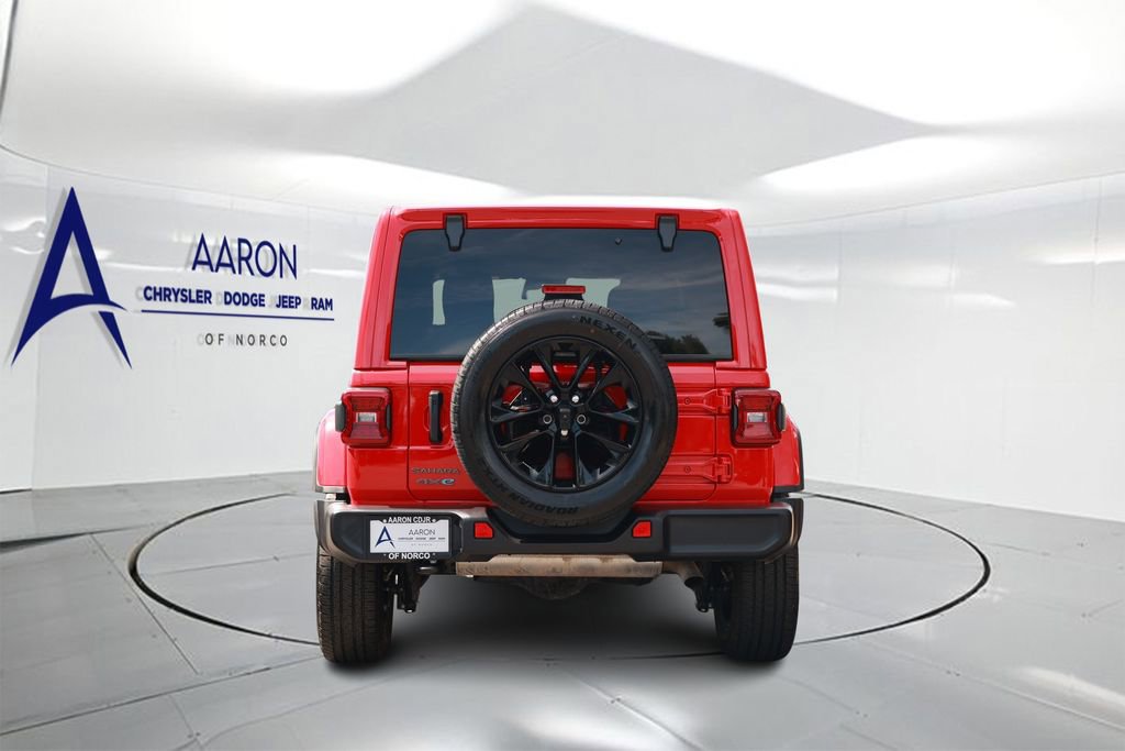 Used 2025 Jeep Wrangler Unlimited Sahara image 3