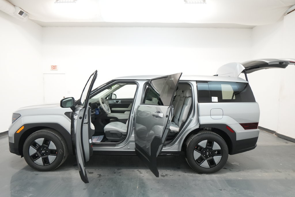 New 2026 Hyundai Santa Fe SE AWD/4WD image 30