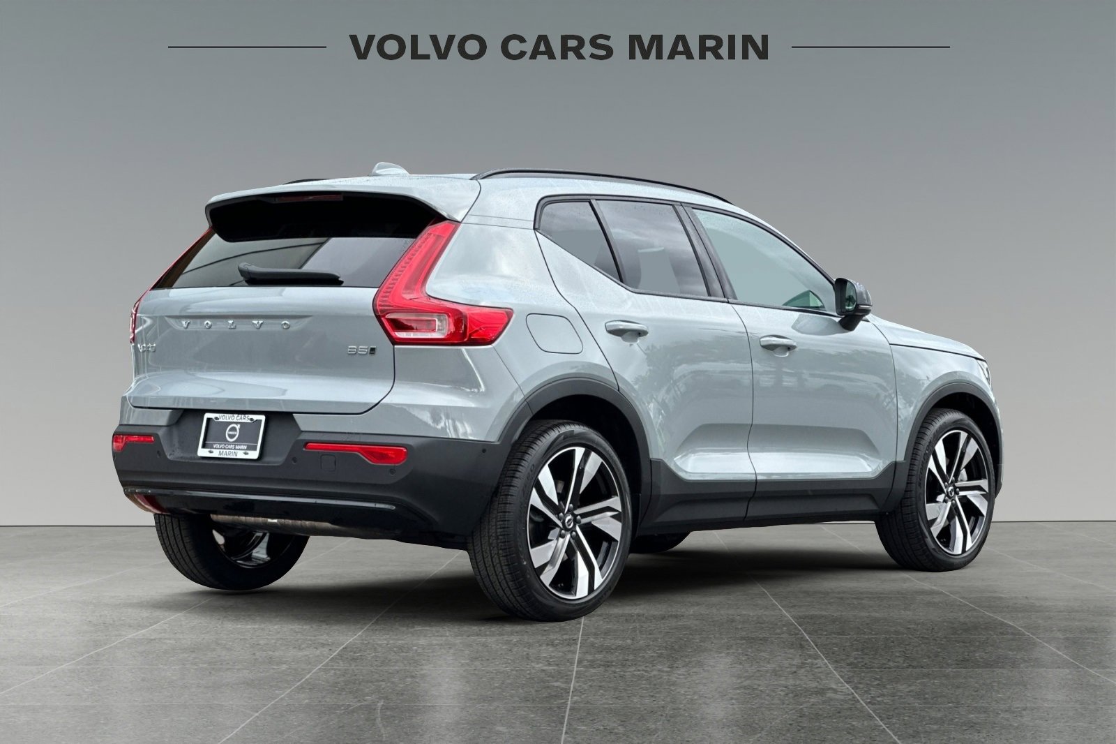 New 2026 Volvo XC40 B5 Ultra w/ Climate Package image 2