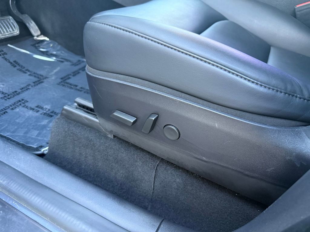 Used 2020 Tesla Model Y Long Range image 33