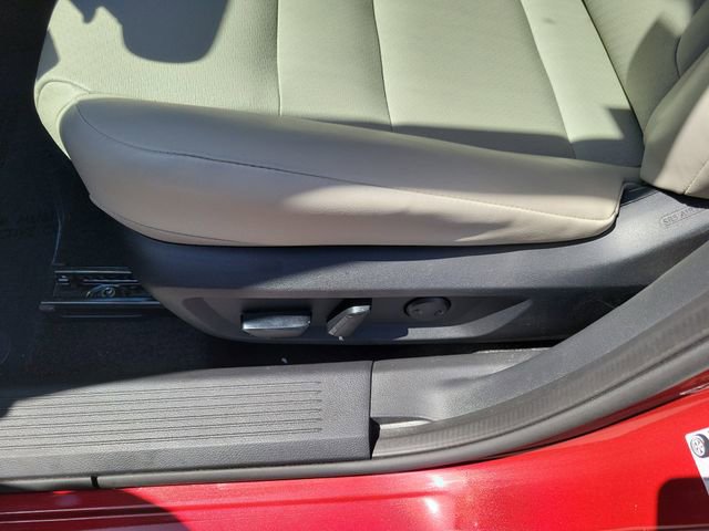 Used 2024 Nissan Rogue SV w/ SV Premium Package image 12