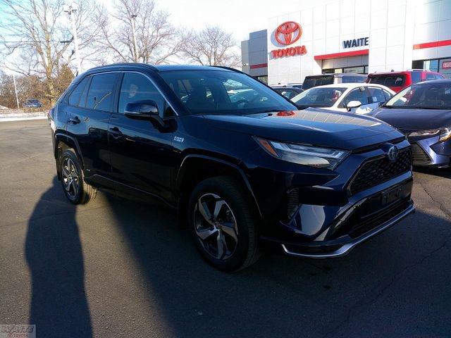 Used 2023 Toyota RAV4 SE w/ Weather & Moonroof Package