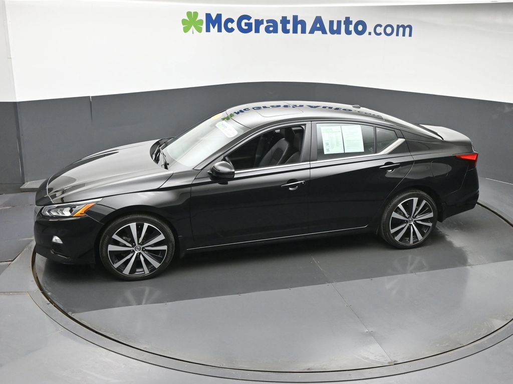 Used 2021 Nissan Altima 2.5 SR w/ SR Premium Package AWD/4WD image 18