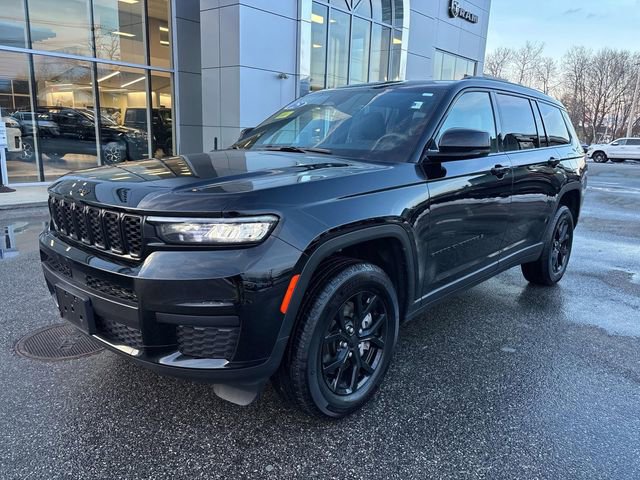 Used 2025 Jeep Grand Cherokee L Altitude image 7