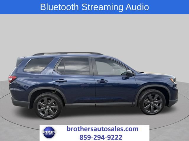 Used 2025 Honda Pilot Sport image 9