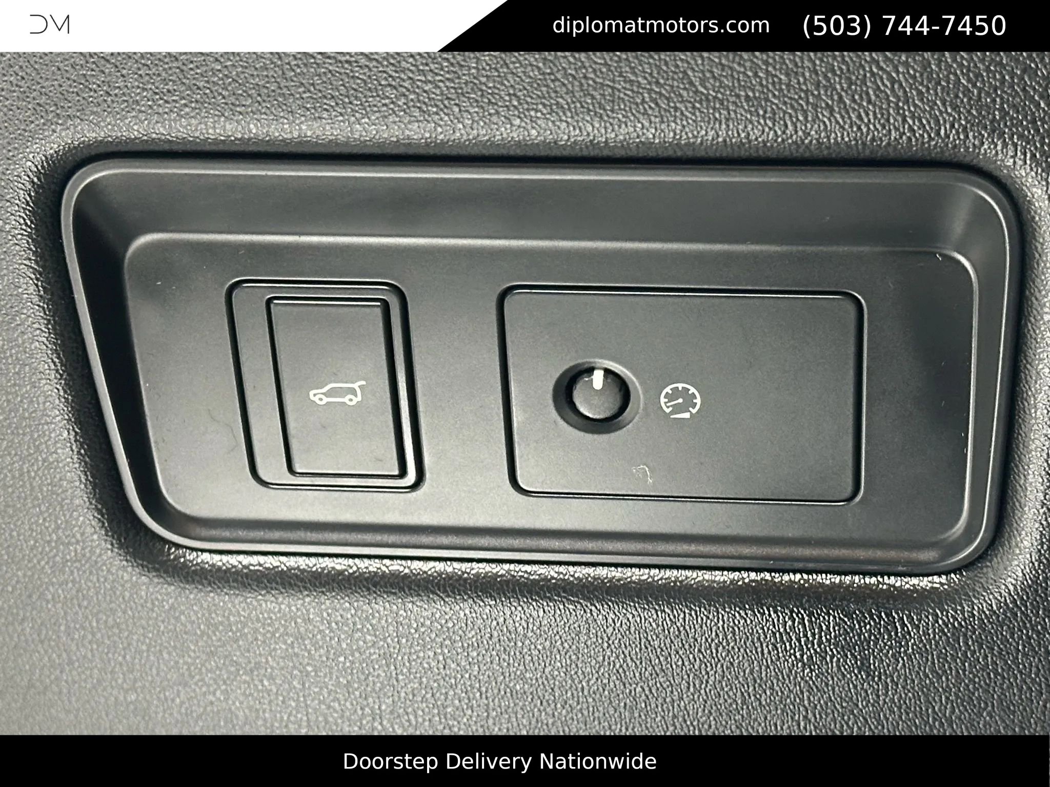 Used 2020 Land Rover Range Rover Sport SVR image 33