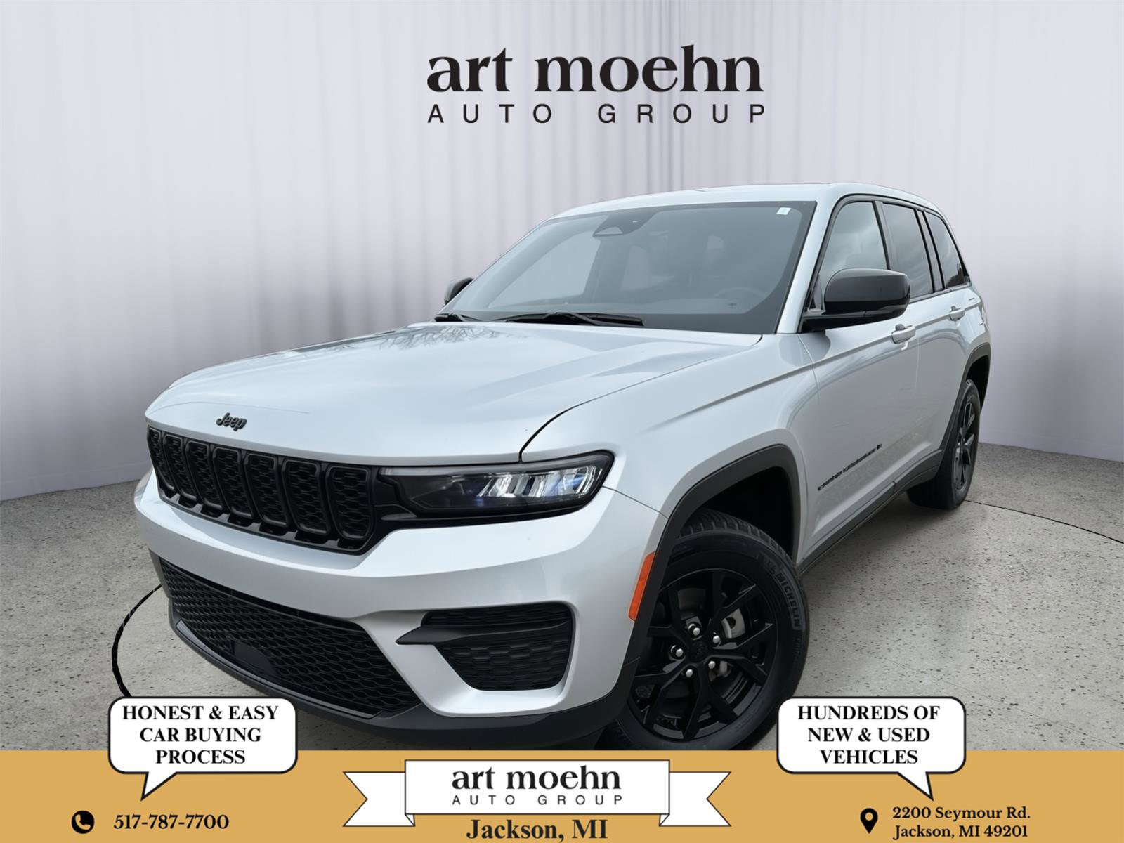 Used 2025 Jeep Grand Cherokee Altitude AWD/4WD image 1