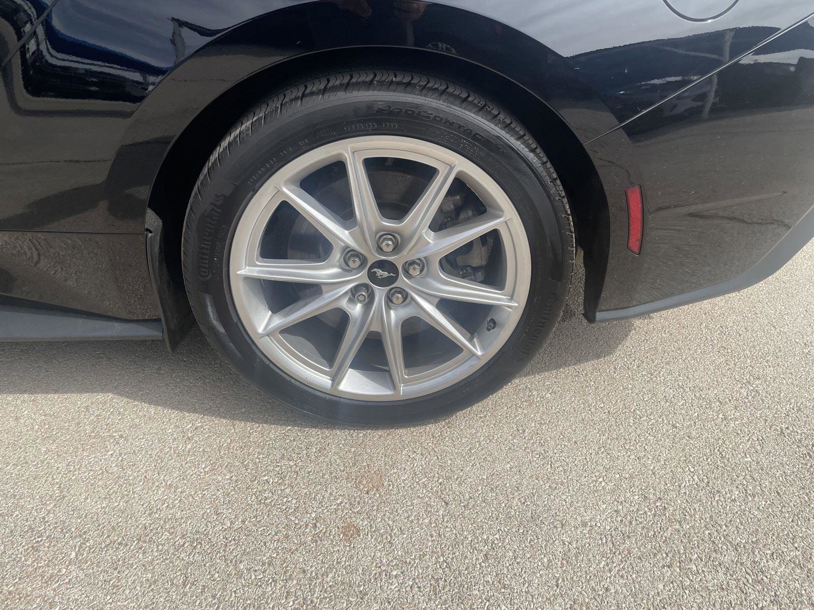 Used 2025 Ford Mustang GT Premium image 32