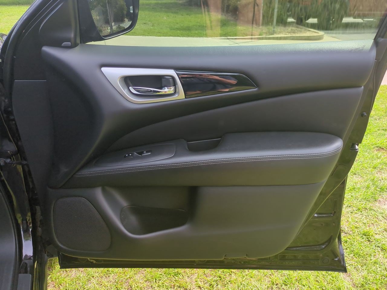 Certified 2020 Nissan Pathfinder SV FWD image 40