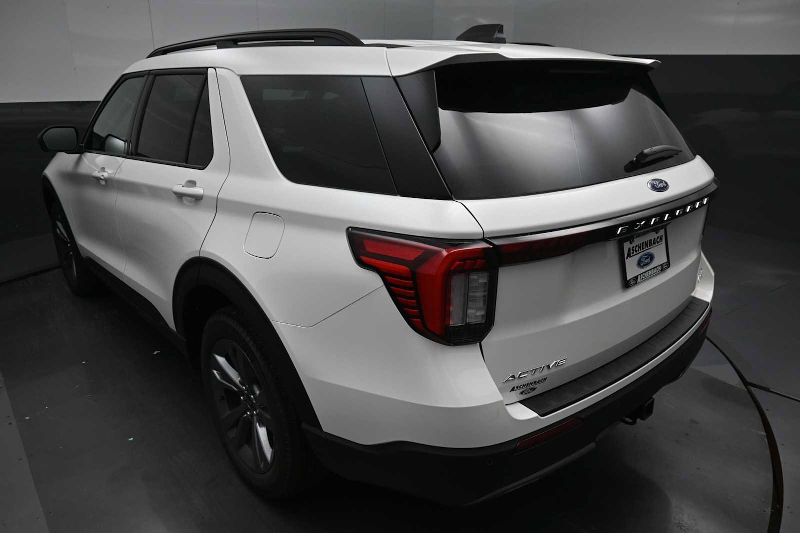 New 2026 Ford Explorer Active w/ Active Comfort Package AWD/4WD image 15