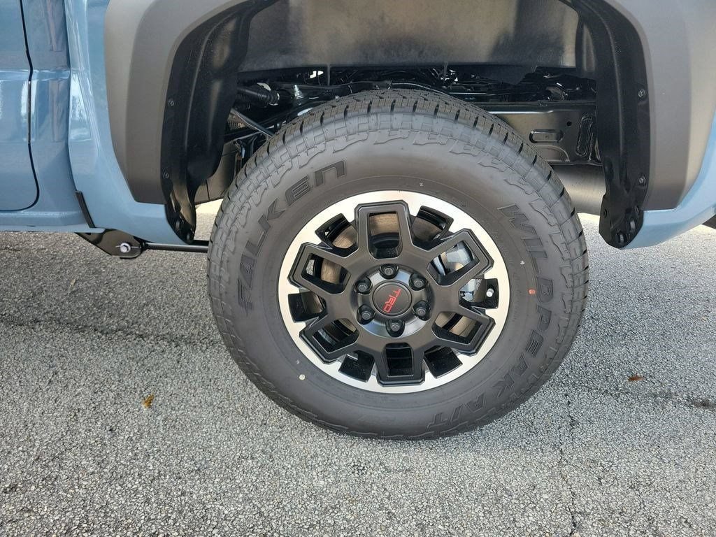 New 2026 Toyota Tacoma TRD Off-Road w/ TRD Off Road Upgrade Package AWD/4WD image 31