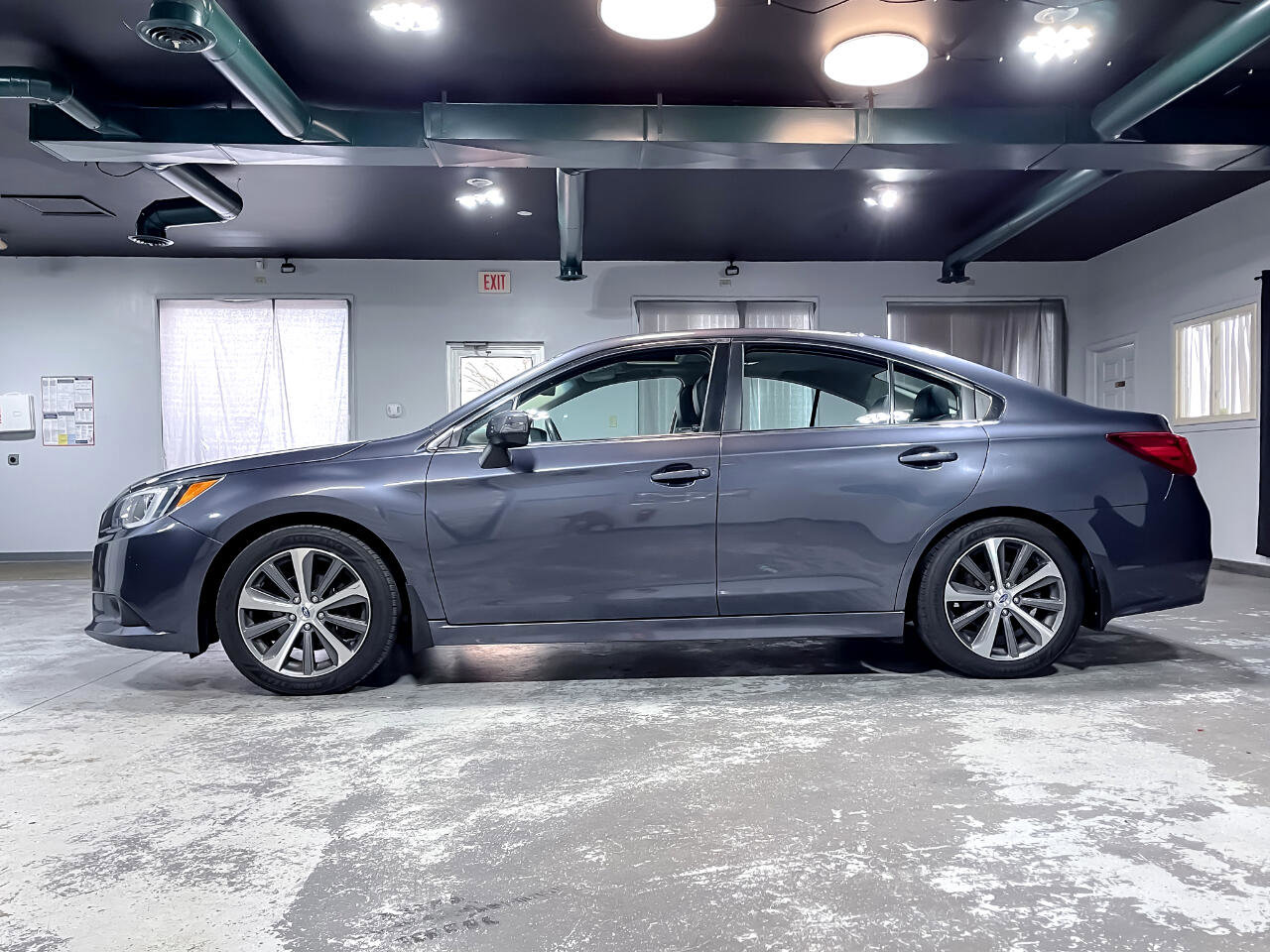 Used 2017 Subaru Legacy 2.5i Limited image 5