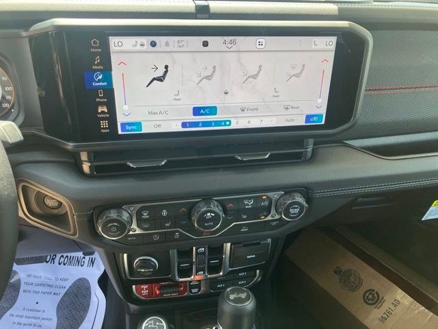 New 2026 Jeep Wrangler Unlimited Rubicon AWD/4WD image 18