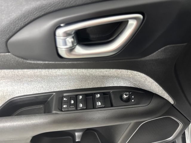 Used 2022 Jeep Compass Latitude AWD/4WD image 18