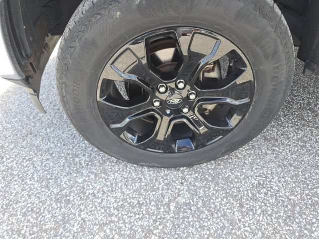 Used 2018 Ford F150 XLT w/ Equipment Group 302A Luxury AWD/4WD image 6