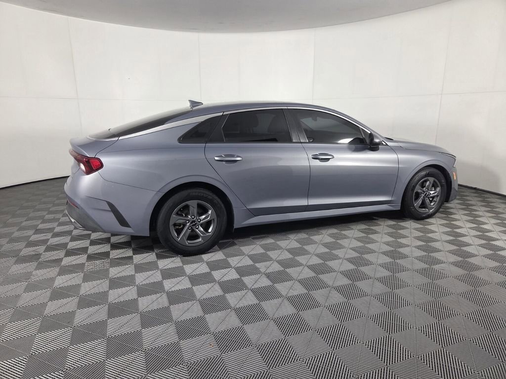 Used 2022 Kia K5 LX FWD image 5