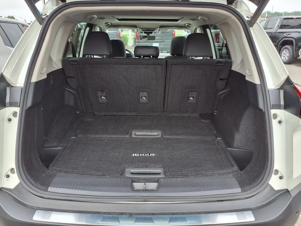 Used 2023 Nissan Rogue SL w/ SL Premium Package AWD/4WD image 22