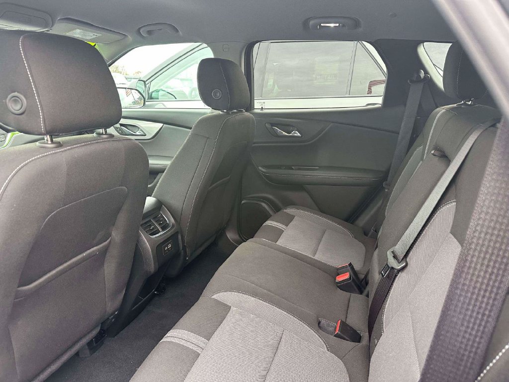 Used 2025 Chevrolet Blazer LT AWD/4WD image 10