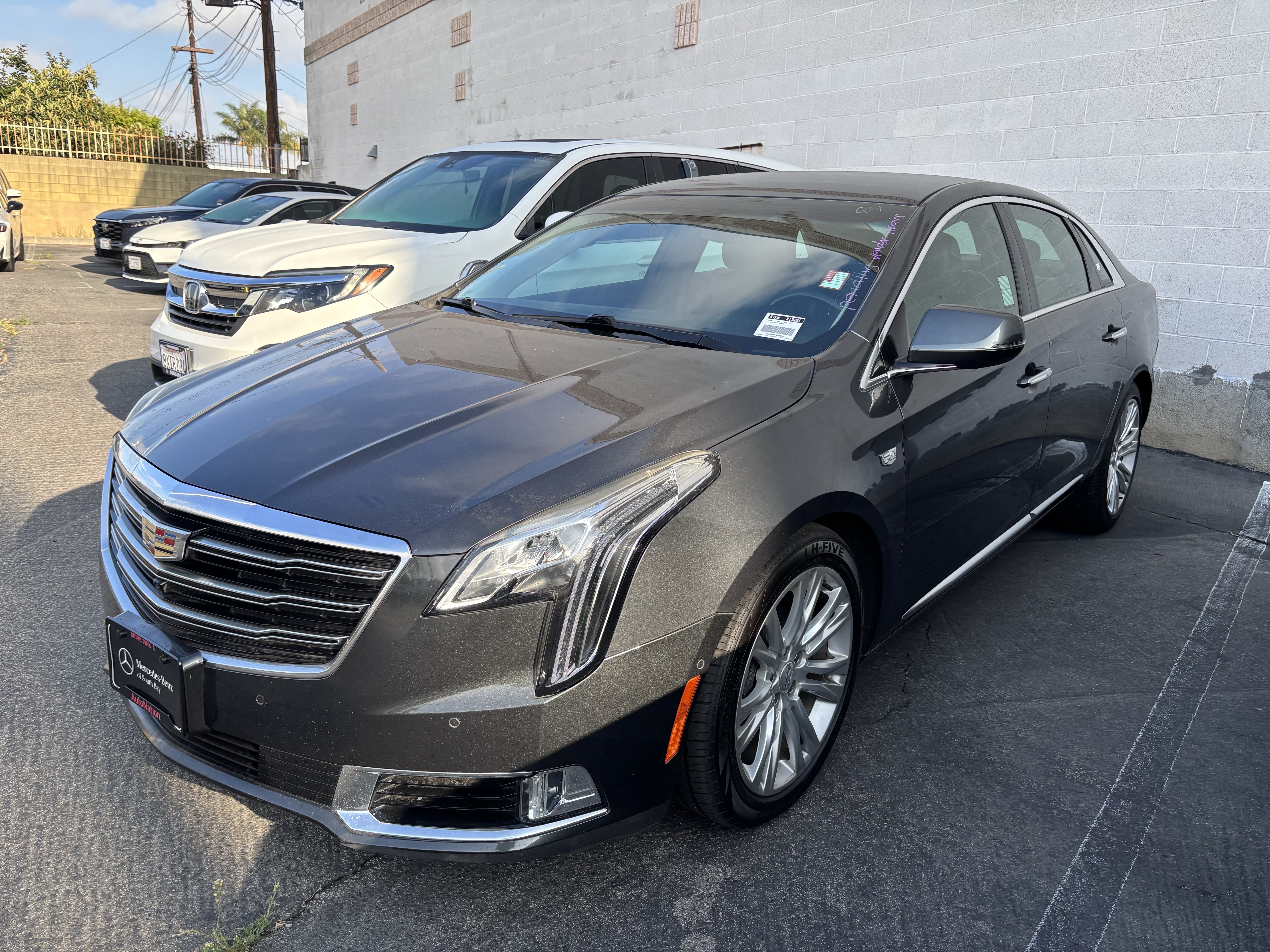 Used 2019 Cadillac XTS Luxury w/ Driver Awareness Package FWD image 2