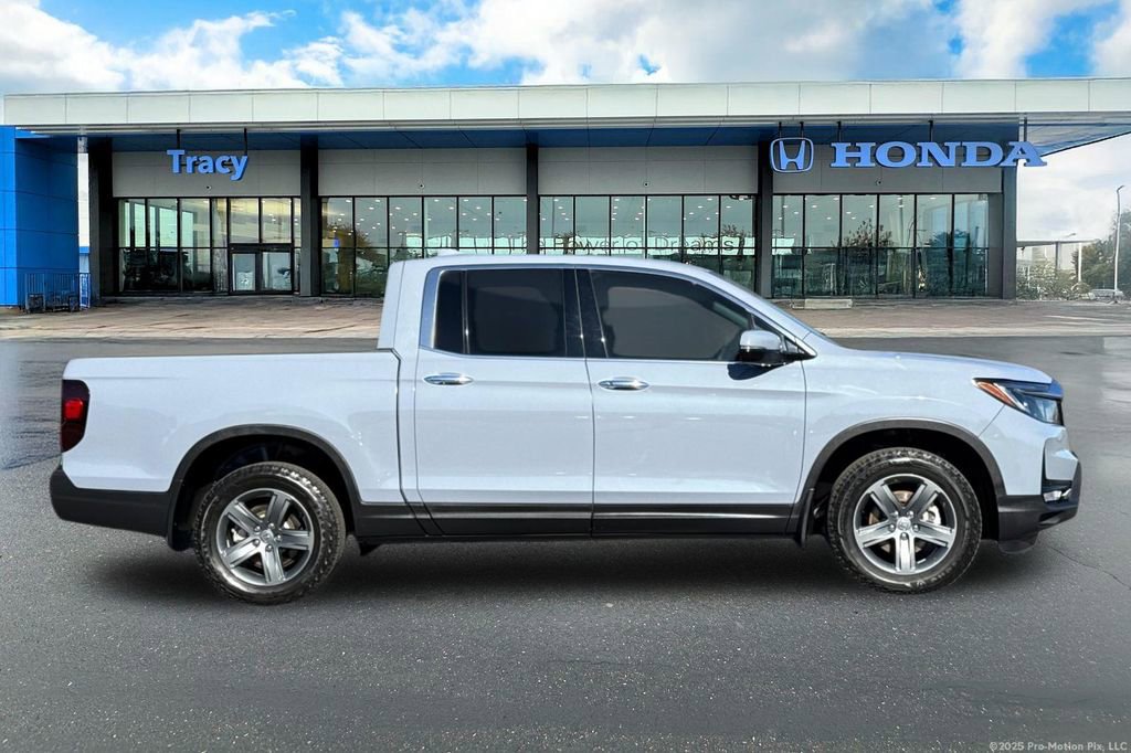 Used 2023 Honda Ridgeline RTL-E image 3