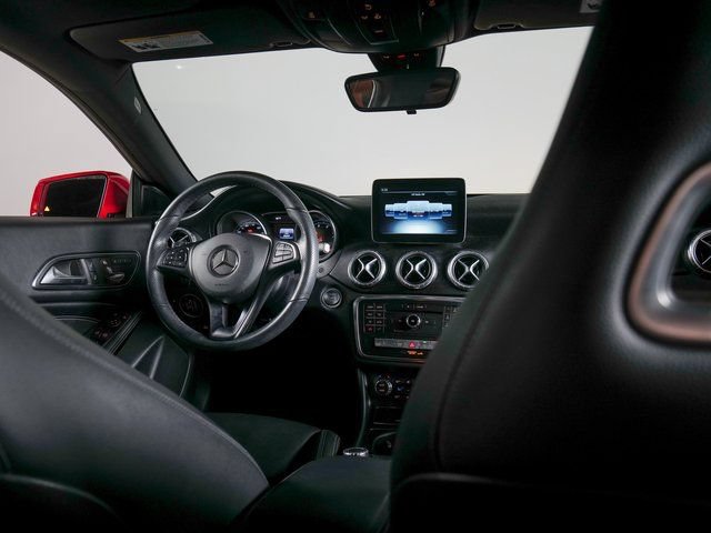 Used 2019 Mercedes-Benz CLA 250 4MATIC image 11
