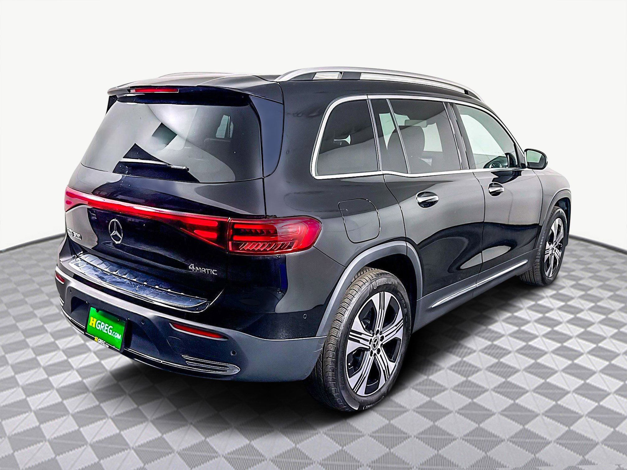 Used 2024 Mercedes-Benz EQB 300 4MATIC image 10