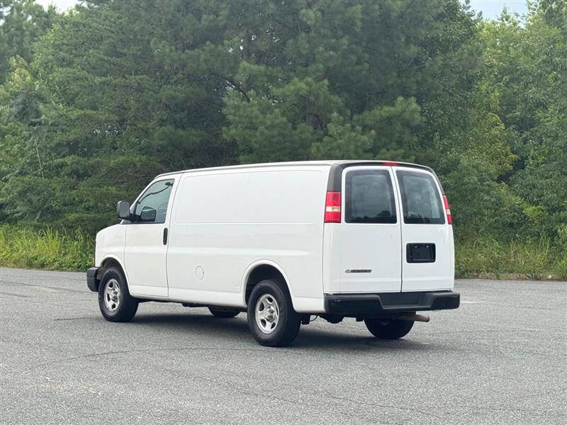 Used 2007 Chevrolet Express 1500 image 4