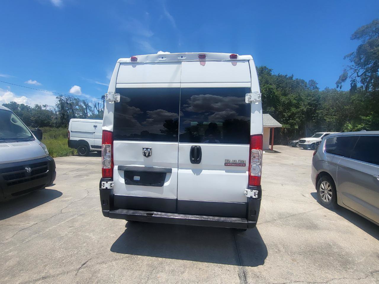 Used 2017 RAM ProMaster 2500 FWD image 8