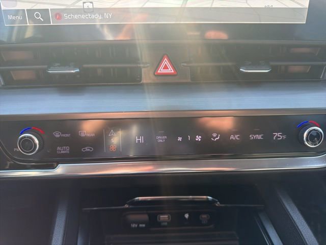 Certified 2023 Kia Sportage EX image 20