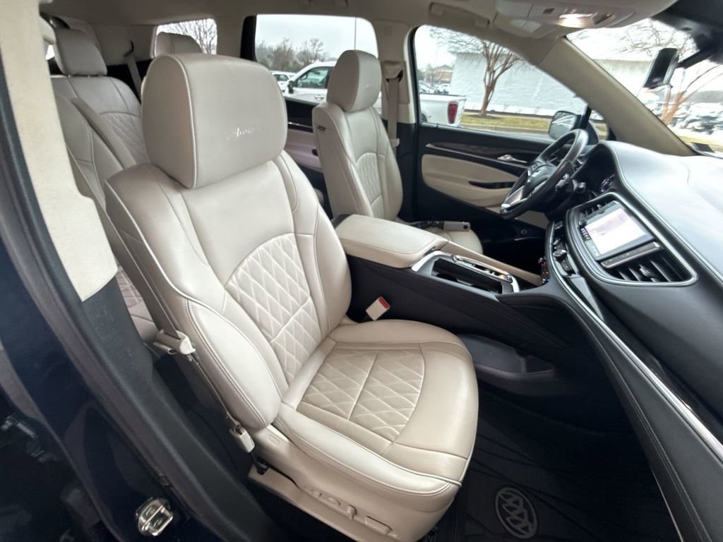 Certified 2024 Buick Enclave Avenir w/ Avenir Technology Package image 28