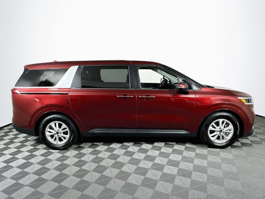 Used 2022 Kia Carnival LX FWD image 8