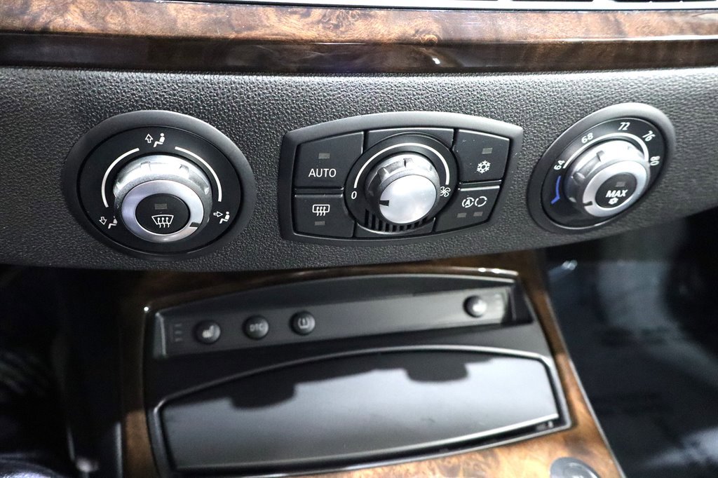 Used 2008 BMW Z4 3.0si RWD image 18