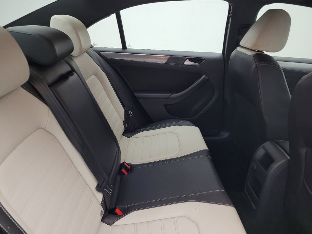 Used 2016 Volkswagen Jetta Sport w/ Lighting Package image 19