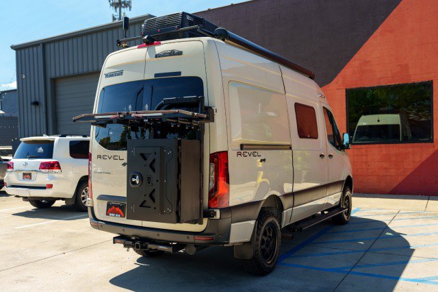 Used 2024 Mercedes-Benz Sprinter 2500 image 5