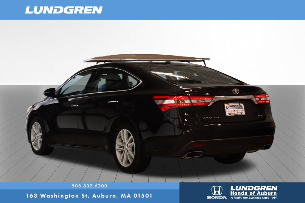 Used 2015 Toyota Avalon XLE FWD image 3
